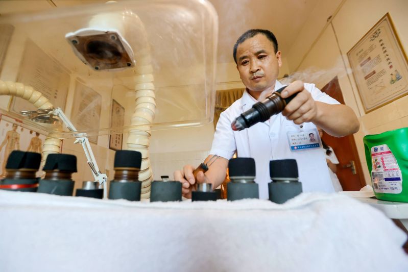 江西峡江：乡村医生二十八载守护乡亲健康